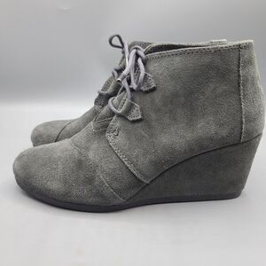 TOMS Womens Lace Up Wedge Heel Ankle Booties Gray Suede Size 8.5
